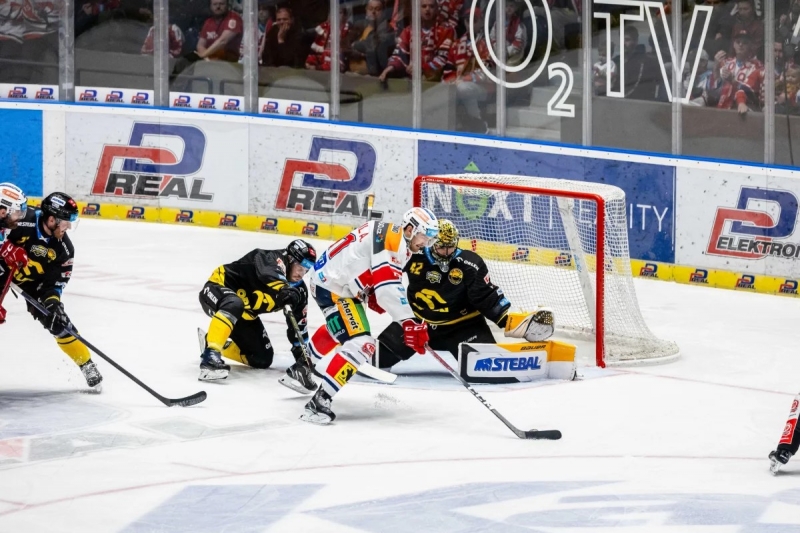 Photo hockey TELH - Tipsport Extraliga Ledního Hokeje - TELH - Tipsport Extraliga Ledního Hokeje - TELH : Un départ logique