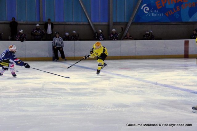 Photo hockey reportage TMR : L'Aigle au firmament