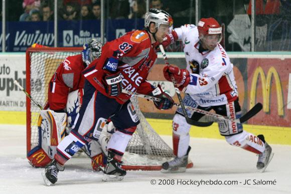 Grenoble  4 - 2 Morzine-Avoriaz