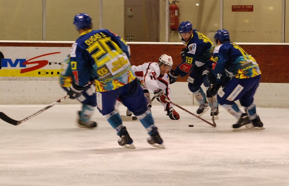 Dijon  1 - 6 Briançon 