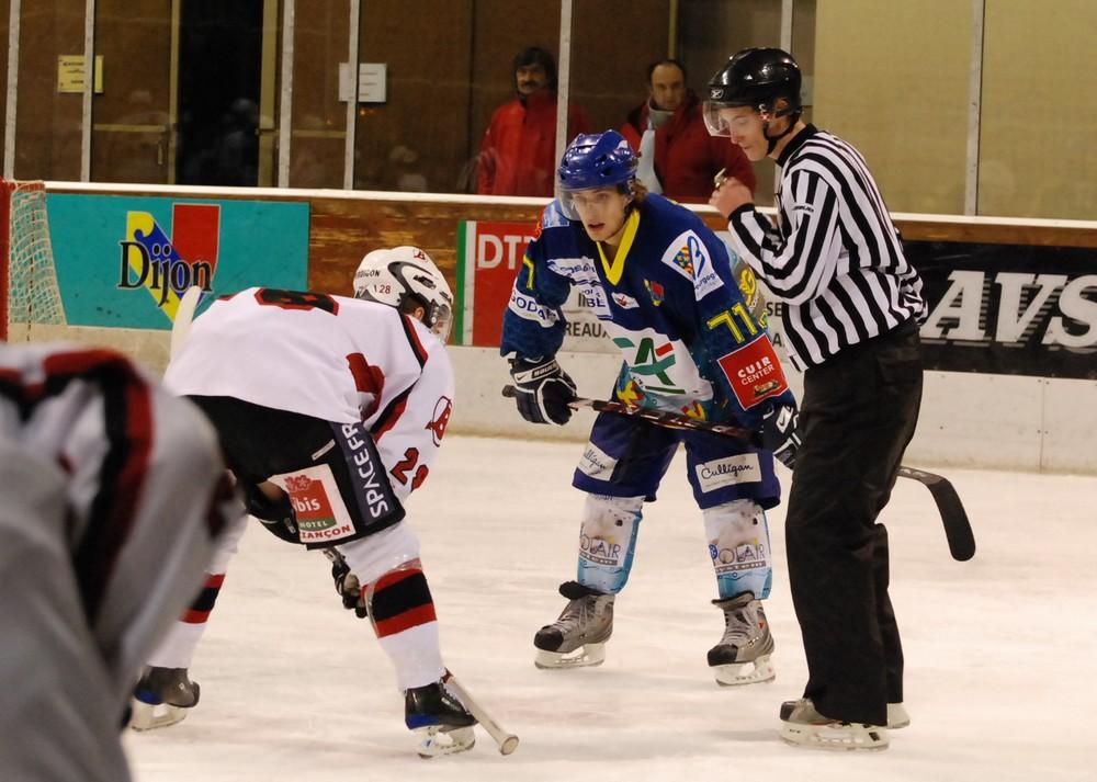Dijon  1 - 6 Briançon 