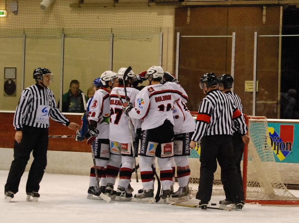 Dijon  1 - 6 Briançon 