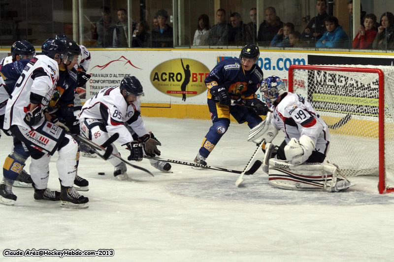 Chamonix  3 - 4 Angers 