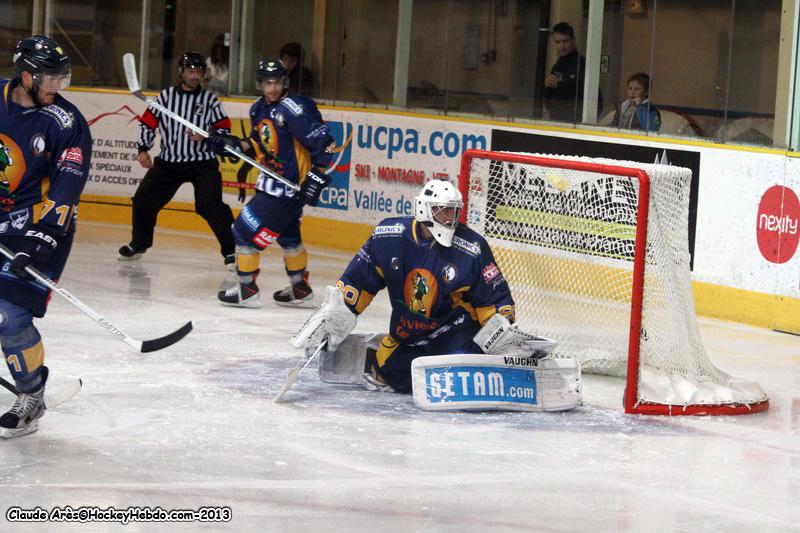 Chamonix  3 - 4 Angers 