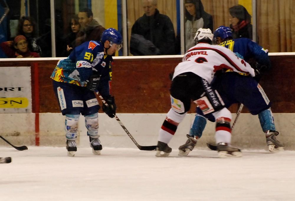 Dijon  1 - 6 Briançon 