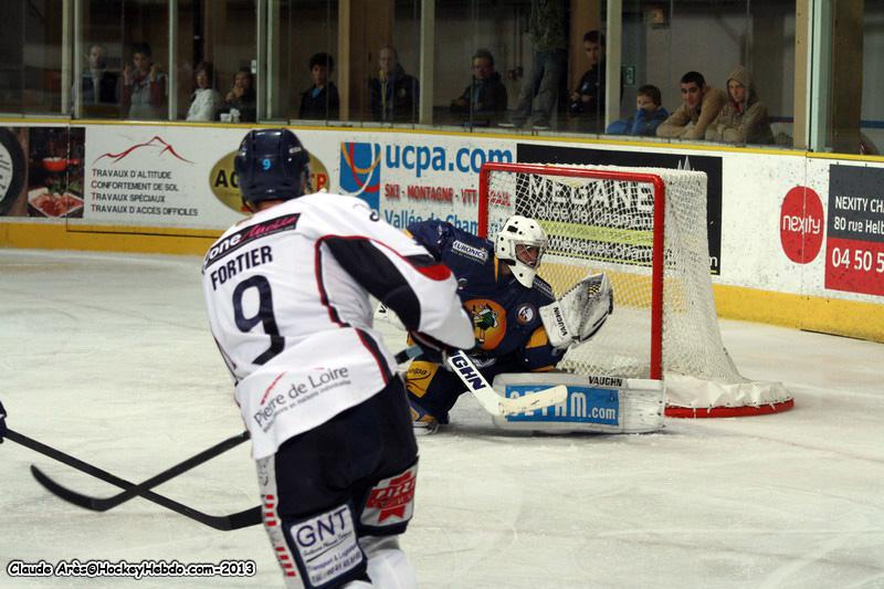 Chamonix  3 - 4 Angers 