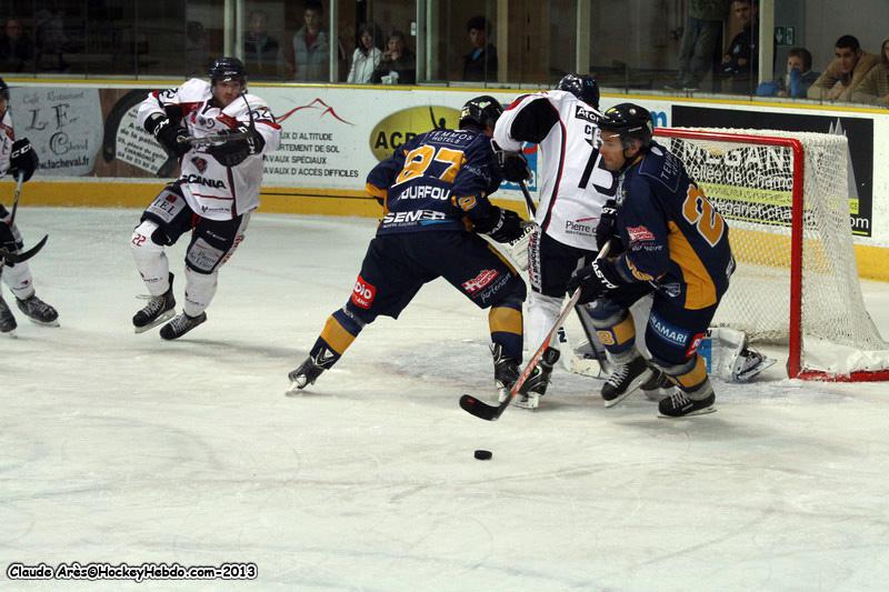 Chamonix  3 - 4 Angers 