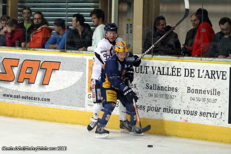 Chamonix  3 - 4 Angers 