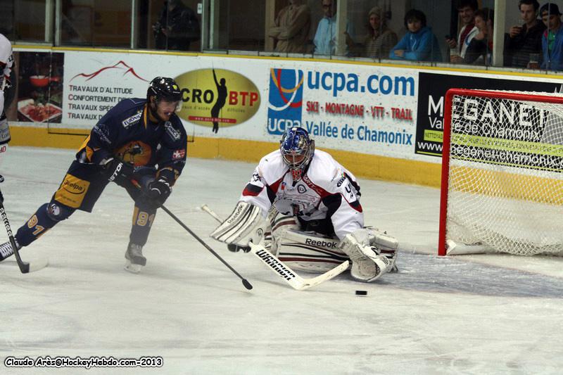 Chamonix  3 - 4 Angers 