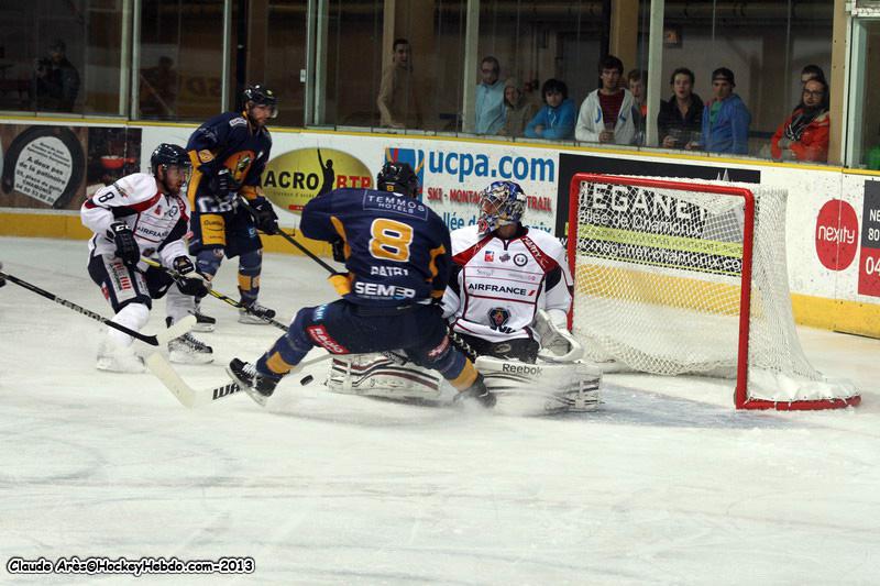 Chamonix  3 - 4 Angers 