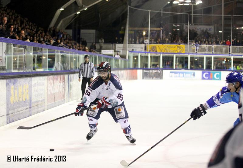 Villard-de-Lans 3 - 5 Grenoble 