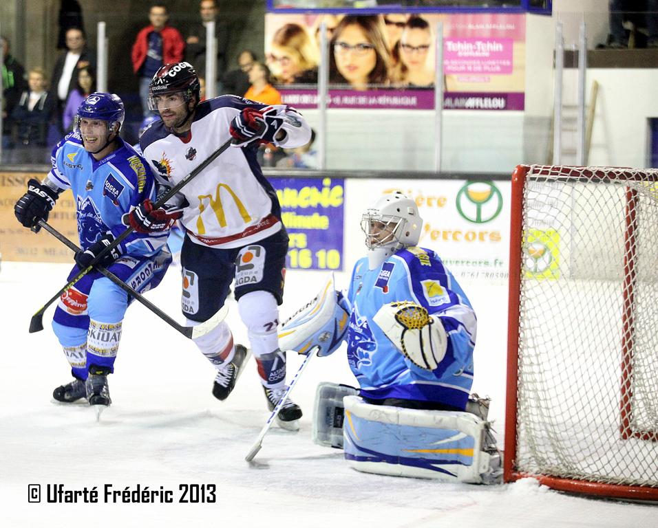 Villard-de-Lans 3 - 5 Grenoble 