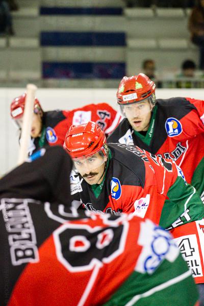 Anglet 6 - 0 Courbevoie 