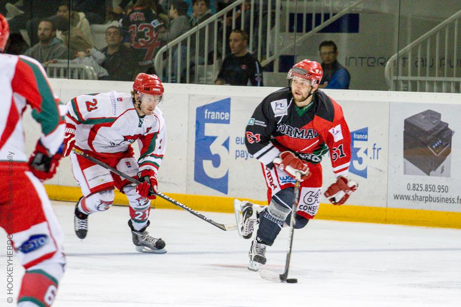 Anglet 6 - 0 Courbevoie 