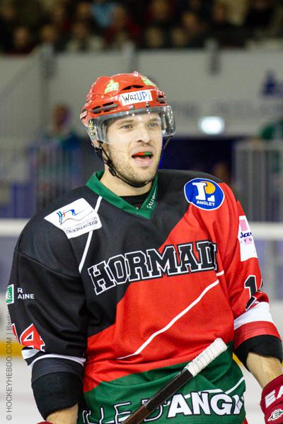 Anglet 6 - 0 Courbevoie 