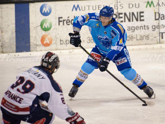 Villard-de-Lans 3 - 5 Grenoble 
