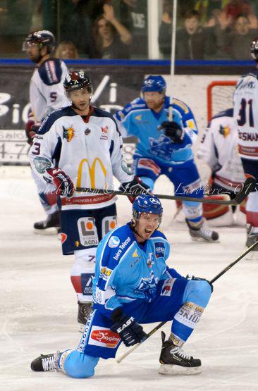 Villard-de-Lans 3 - 5 Grenoble 