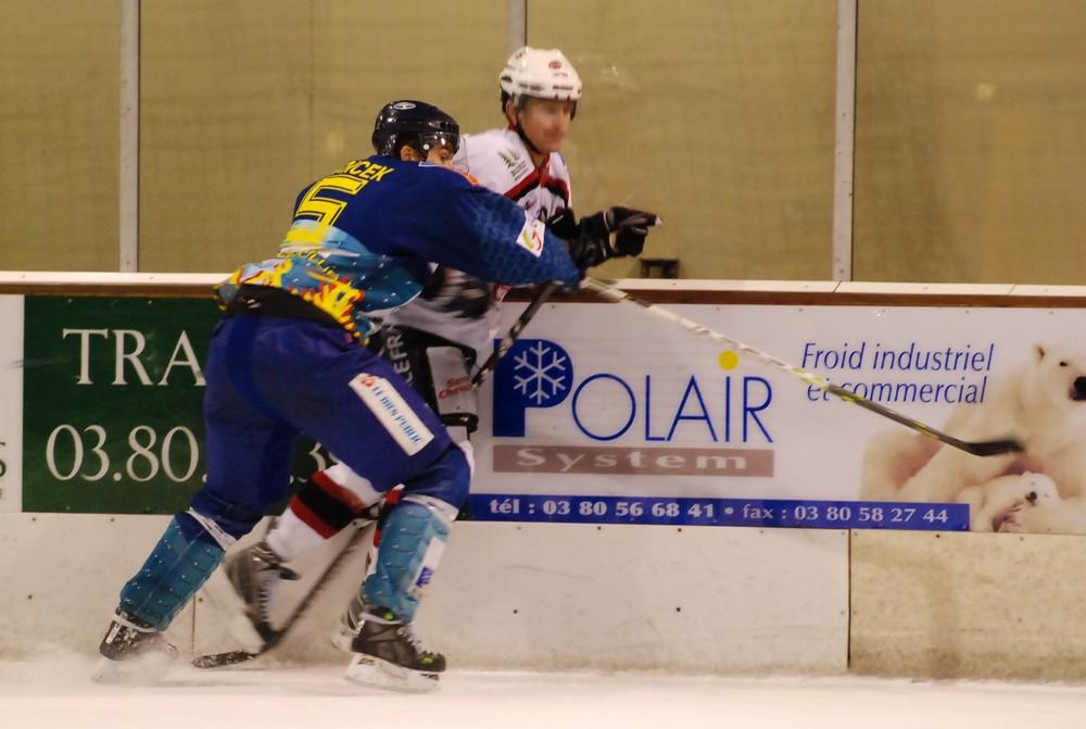 Dijon  1 - 6 Briançon 