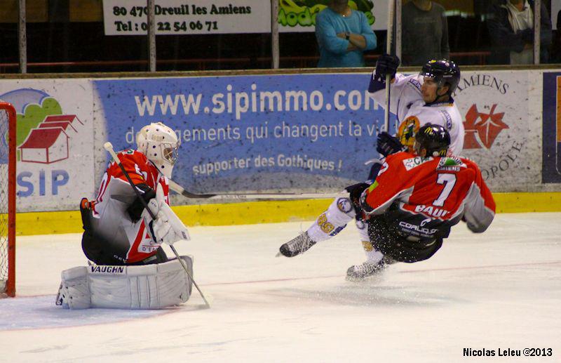 Amiens  6 - 8 Chamonix 