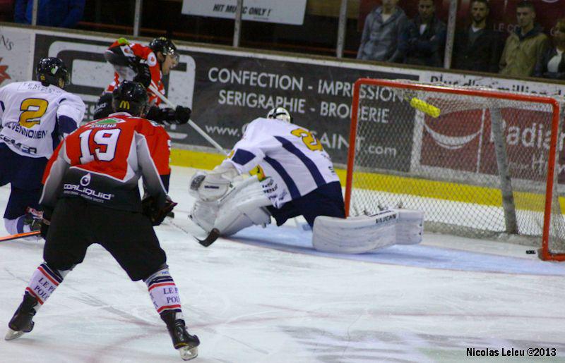 Amiens  6 - 8 Chamonix 