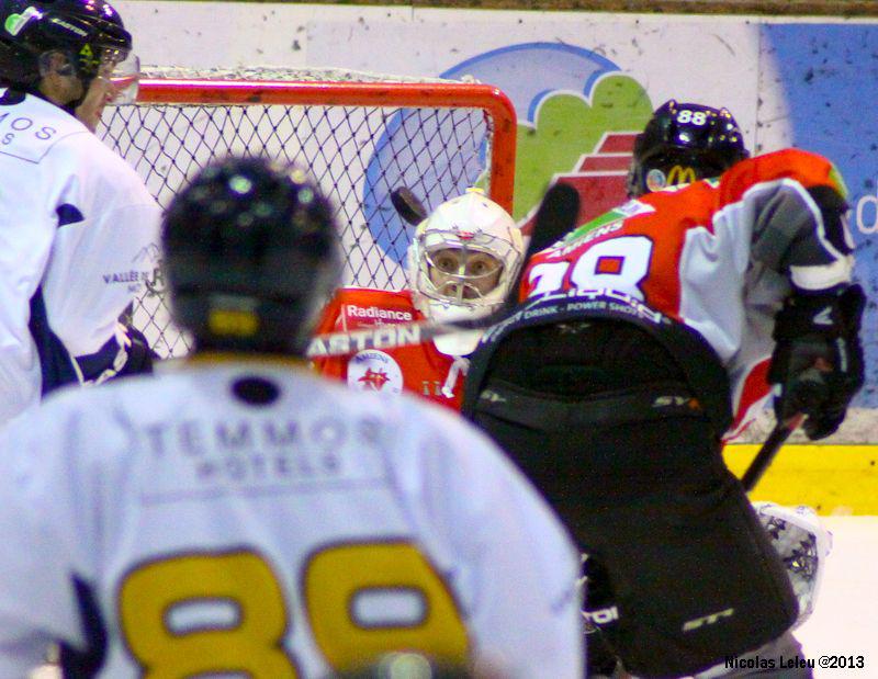 Amiens  6 - 8 Chamonix 
