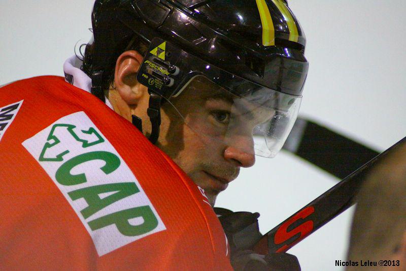 Amiens  6 - 8 Chamonix 
