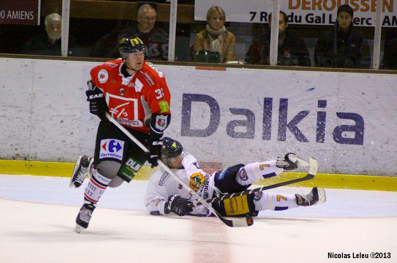 Amiens  6 - 8 Chamonix 