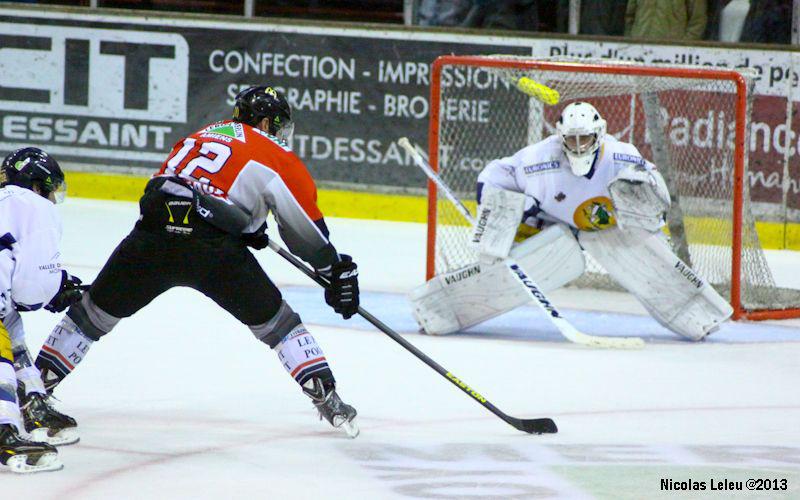 Amiens  6 - 8 Chamonix 