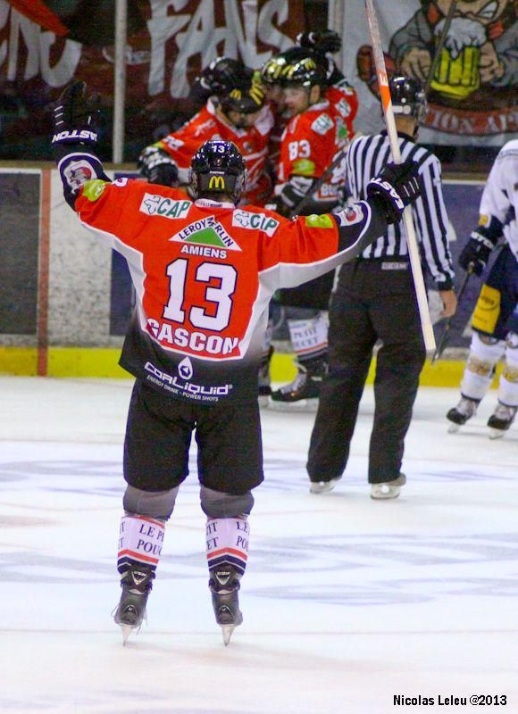 Amiens  6 - 8 Chamonix 