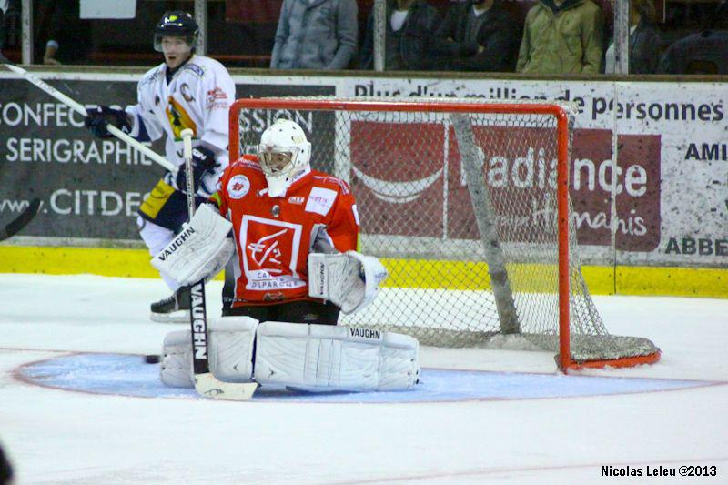 Amiens  6 - 8 Chamonix 