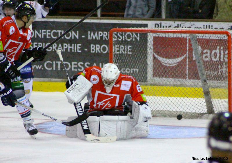 Amiens  6 - 8 Chamonix 