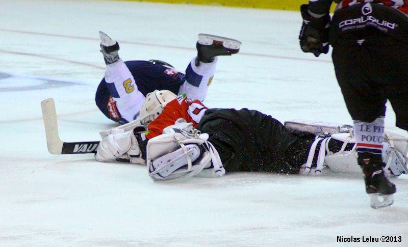 Amiens  6 - 8 Chamonix 