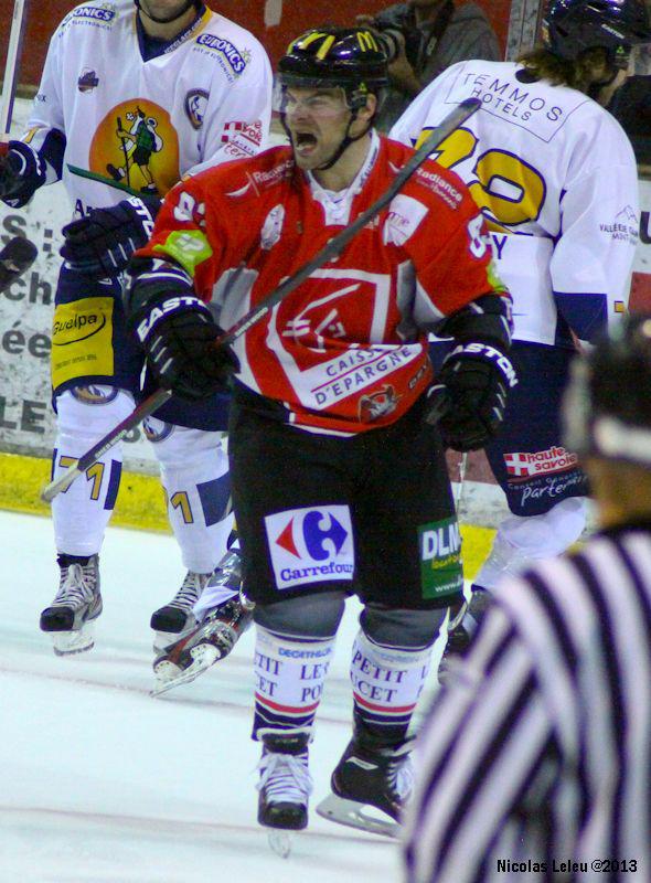 Amiens  6 - 8 Chamonix 