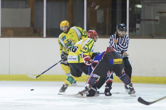 Photo hockey match Viry-Châtillon - Compiègne le 28/09/2013