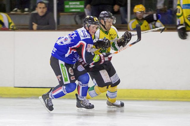 Photo hockey match Viry-Châtillon - Compiègne le 28/09/2013