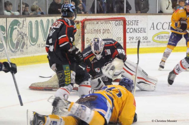 Photo hockey match Caen  - Dijon  le 28/09/2013