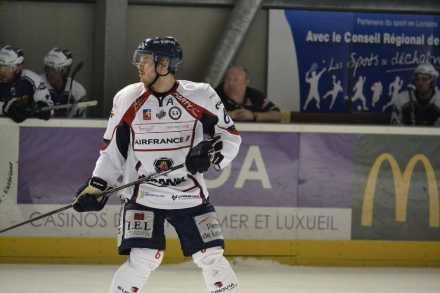 Epinal  3 - 4 Angers 