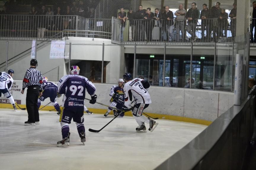 Epinal  3 - 4 Angers 