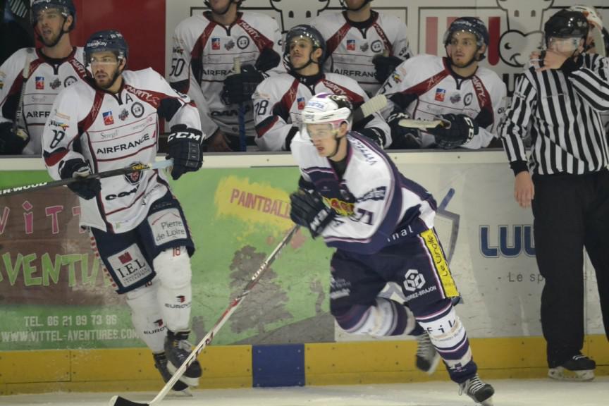Epinal  3 - 4 Angers 