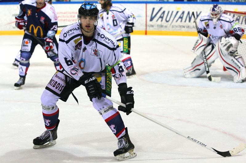 Grenoble  4 - 2 Caen 