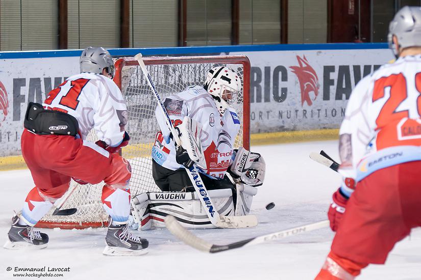 Lyon 11 - 2 Annecy