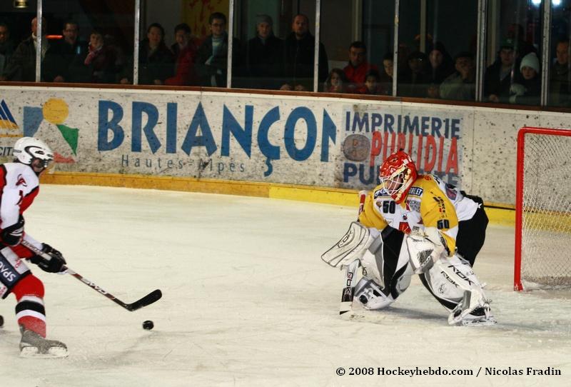 Briançon  8 - 1 Strasbourg 