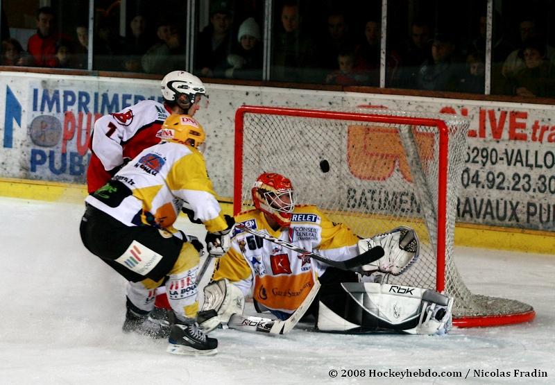 Briançon  8 - 1 Strasbourg 