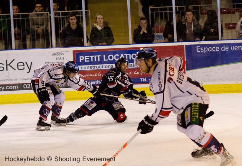 Angers  5 - 0 Caen 
