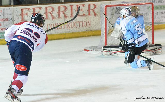 Briançon  3 - 7 Grenoble 