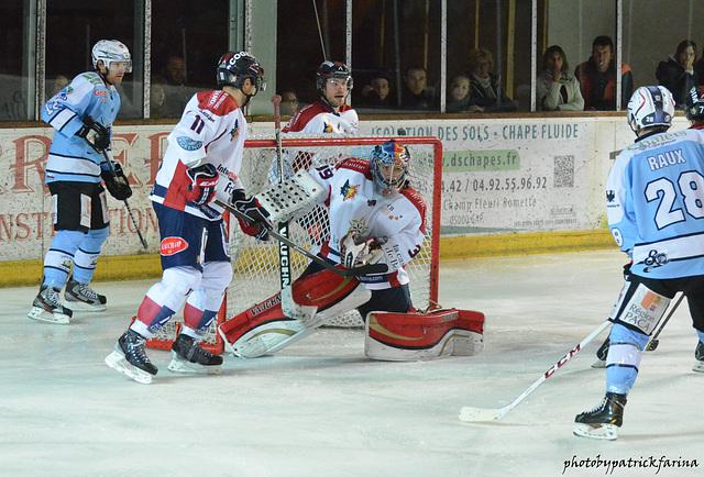 Briançon  3 - 7 Grenoble 