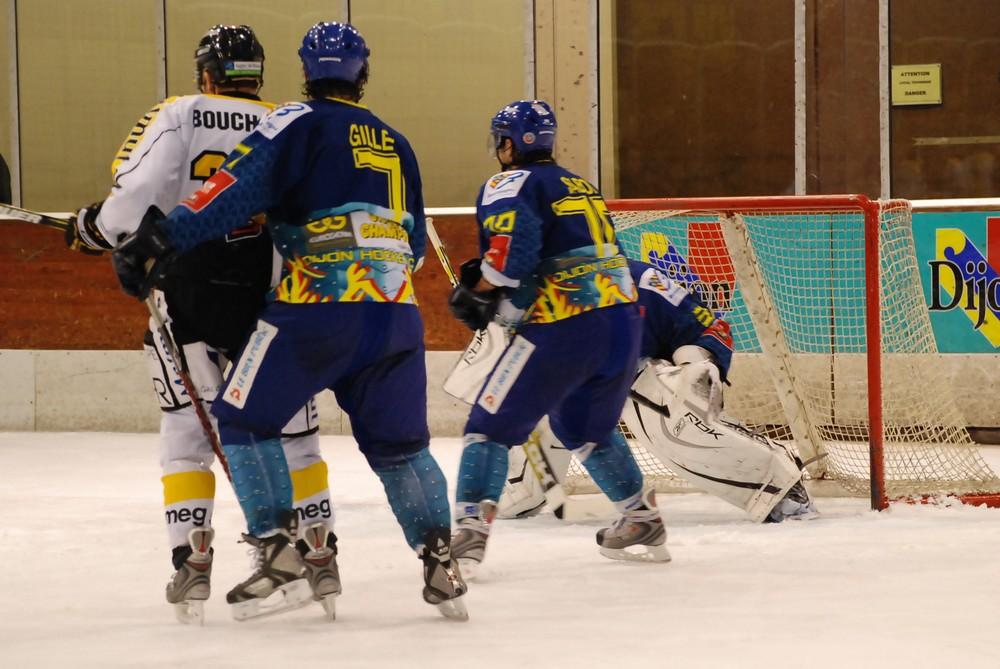 Dijon  2 - 4 Rouen