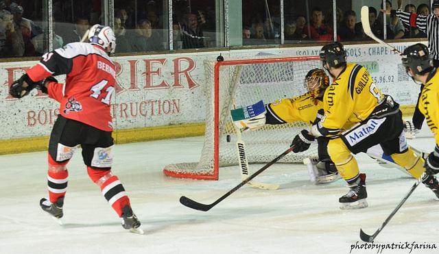 Briançon  1 - 3 Rouen