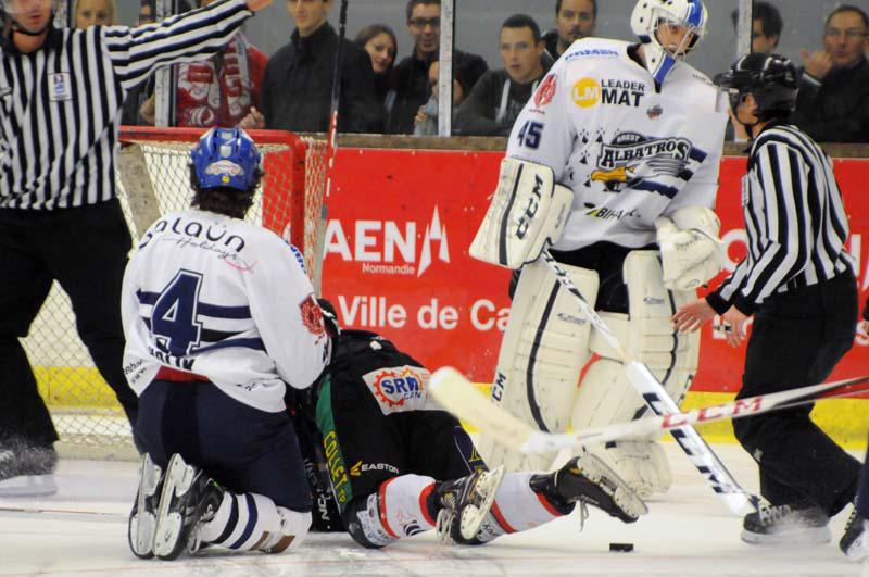 Caen  4 - 2 Brest 