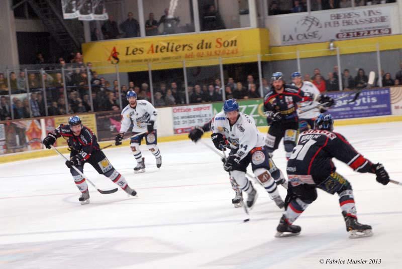 Caen  4 - 2 Brest 